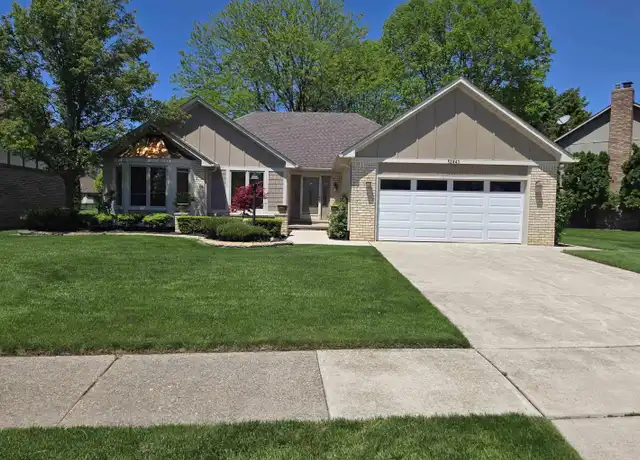Property at 52843 Deerwood Dr, Macomb, MI, 48042, 3 beds, 3 baths, [object Object]