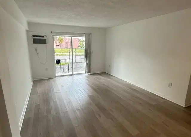 Property at 7611 NE 2nd Ct Unit 3, Miami, FL, 33138, 2 beds, 1 bath, [object Object]