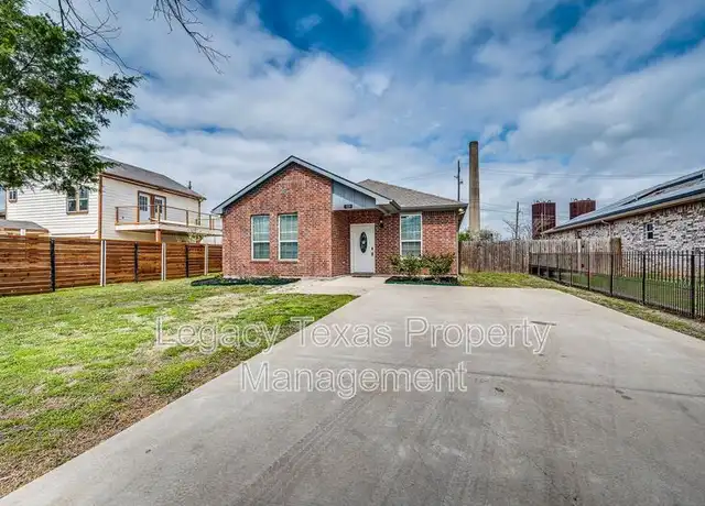 Property at 123 Peacock St, Cleburne, TX, 76031, 3 beds, 2 baths, [object Object]