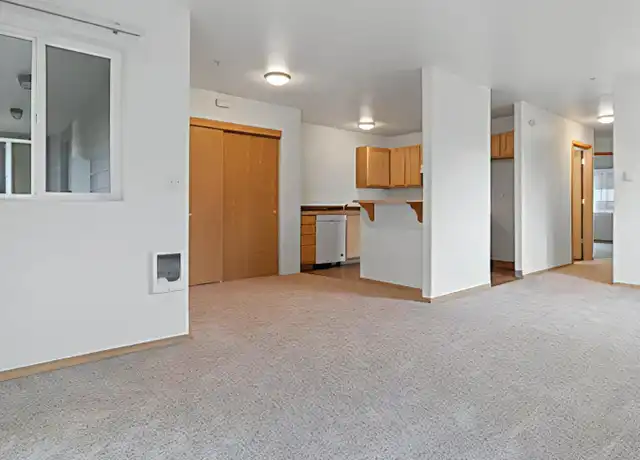 Property at 11940 SE Ash St Unit 301, Portland, OR, 97216, 2 beds, 1 bath, [object Object]