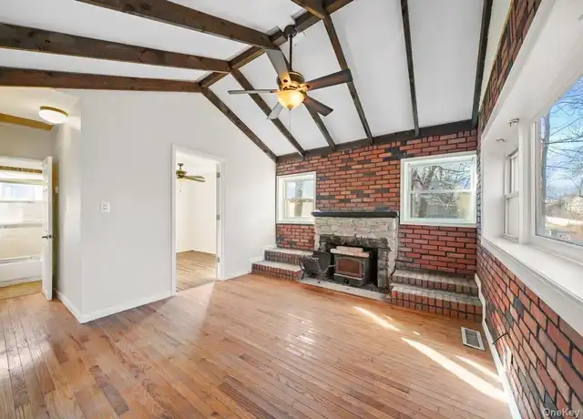 Property at 37 Orchard Trl, Monroe, NY, 10950, 2 beds, 1 bath, [object Object]