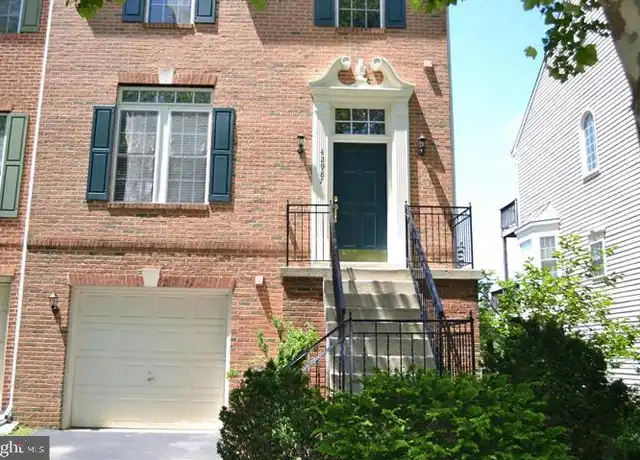 Property at 42987 Golf View Dr, Chantilly, VA, 20152, 3 beds, 2.5 baths, [object Object]