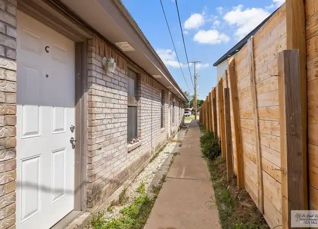 Property at 901 Galveston Ave Unit B, McAllen, TX, 78501, 2 beds, 2 baths, [object Object]