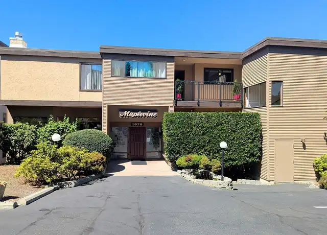 Property at 1070 5th Ave S #406, Edmonds, WA, 98020, 1 bed, 1 bath, [object Object]
