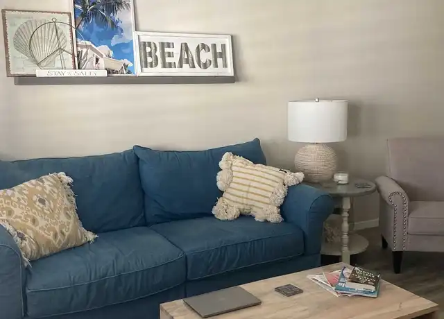 Property at 2712 Kings Lake Blvd #201, Naples, FL, 34112, 1 bed, 1 bath, [object Object]