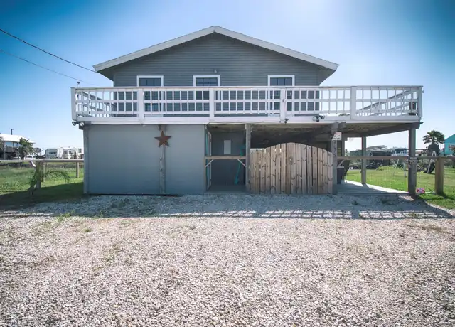 Property at 7015 W Hunter Dr, Hitchcock, TX, 77563, 2 beds, 1.5 baths, [object Object]