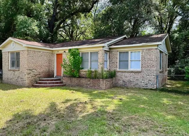 Property at 205 Durant Ave, Eight Mile, AL, 36613, 2 beds, 1 bath, [object Object]