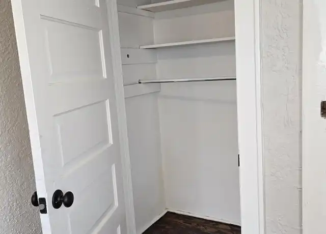 Property at 1239 Agnes Pl, Memphis, TN, 38104, 1 bed, 1 bath, [object Object]