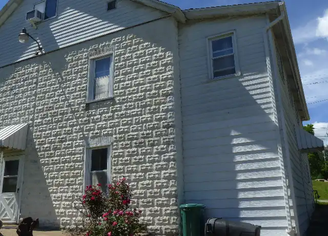 Property at 100 S Lincoln Ave, Greensburg, PA, 15601, 4 beds, 2 baths, [object Object]