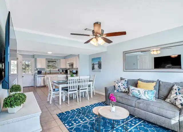 Property at 6215 Don Carlos Dr, Pensacola, FL, 32507, 2 beds, 1.5 baths, [object Object]