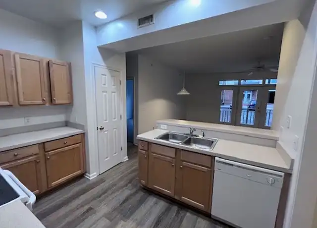 Property at 675 Woodbrook Dr, Charlottesville, VA, 22901, 2 beds, 2 baths, [object Object]