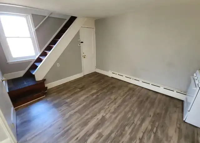 Property at 620 Wood St Unit 2, Conshohocken, PA, 19428, 1 bed, 1 bath, [object Object]