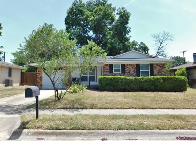 Property at 2006 Shawnee St, Denton, TX, 76209, 3 beds, 1.5 baths, [object Object]