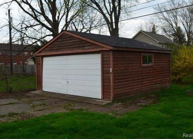 Photo of 11532 Cardwell St, Livonia, MI 48150