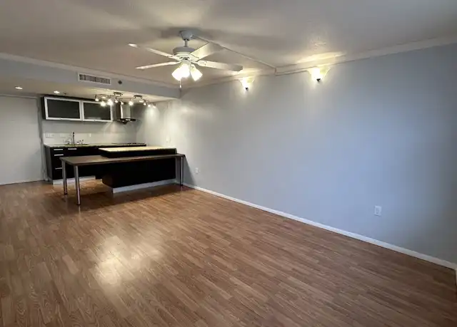 Property at 701 S Madison Ave #207, Clearwater, FL, 33756, 2 beds, 2 baths, [object Object]
