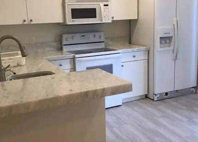 Property at 3265 Amanda Ln #3, Naples, FL, 34109, 3 beds, 2.5 baths, [object Object]
