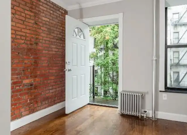 Property at 422 E 9th St, New York, NY, 10009, 2 beds, 1 bath, [object Object]