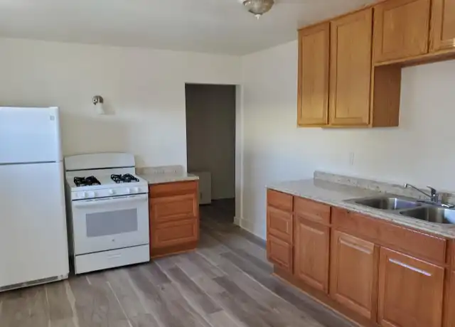 Property at 2139 Orchard Ave, Klamath Falls, OR, 97601, 2 beds, 1 bath, [object Object]