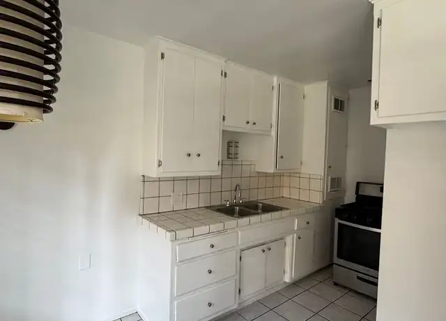 Property at 14830 Chadron Ave Unit C, Gardena, CA, 90249, 1 bed, 1 bath, [object Object]