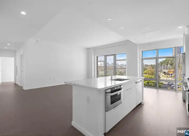 Property at 143 Old River Rd Unit 207, Edgewater, NJ, 07020, 3 beds, 3 baths, [object Object]