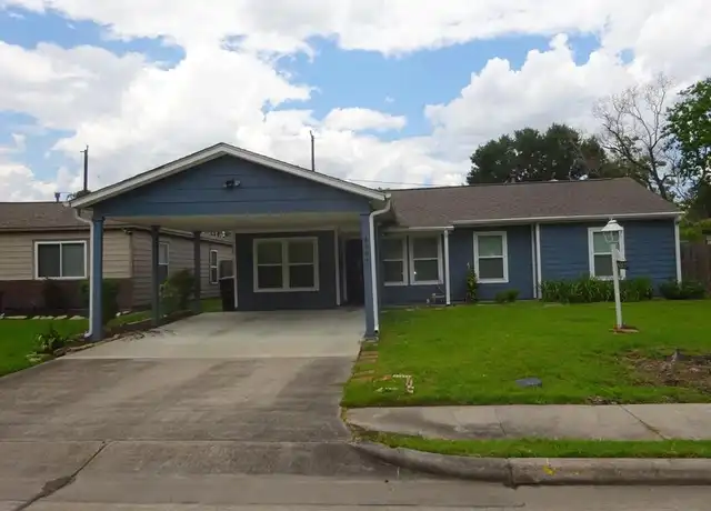 Property at 4907 Ward St, Houston, TX, 77021, 4 beds, 2 baths, [object Object]