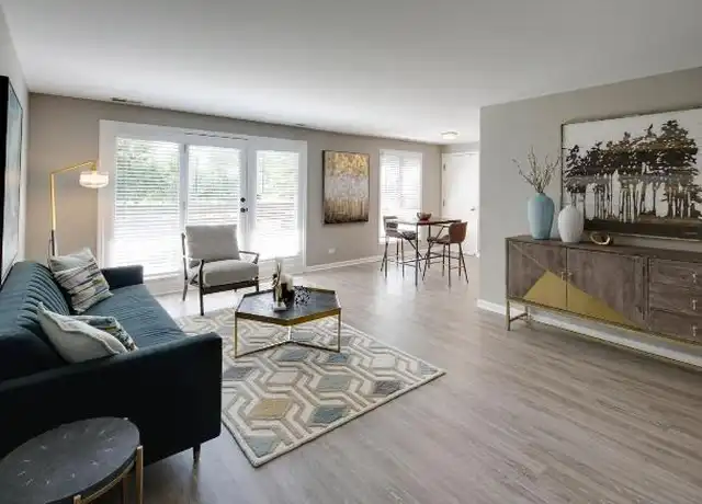 Property at 1910 Chestnut Ave, Glenview, IL, 60025, 3 beds, 2 baths, [object Object]