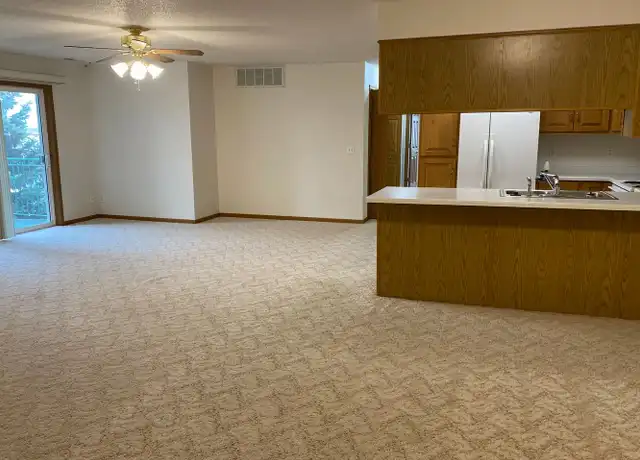 Property at 1600 Mapleton Ave Unit 211, Bismarck, ND, 58503, 2 beds, 2 baths, [object Object]