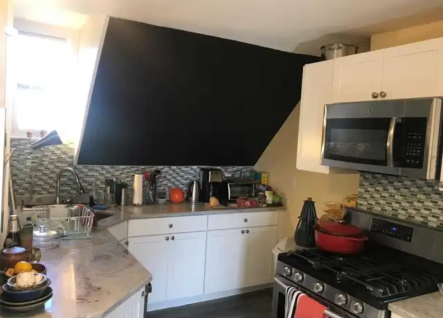Property at 17 Hancock St, Somerville, MA, 02144, 1 bed, 1 bath, [object Object]