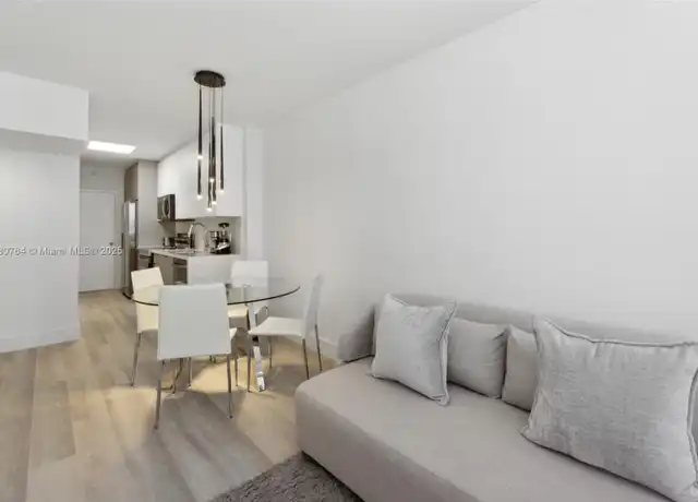 Property at 100 Lincoln Rd #1218, Miami Beach, FL, 33139, 1 bed, 1 bath, [object Object]