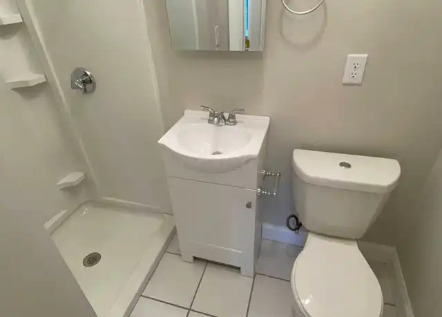 Property at 2 Aberdeen Rd Unit 1, Somerville, MA, 02144, 6 beds, 7 baths, [object Object]