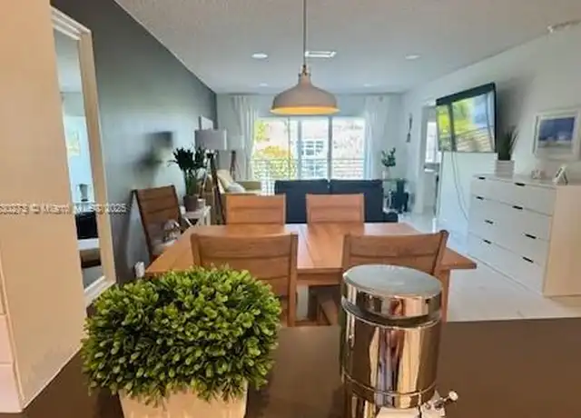 Property at 1501 S Ocean Blvd #307, Pompano Beach, FL, 33062, 2 beds, 2 baths, [object Object]
