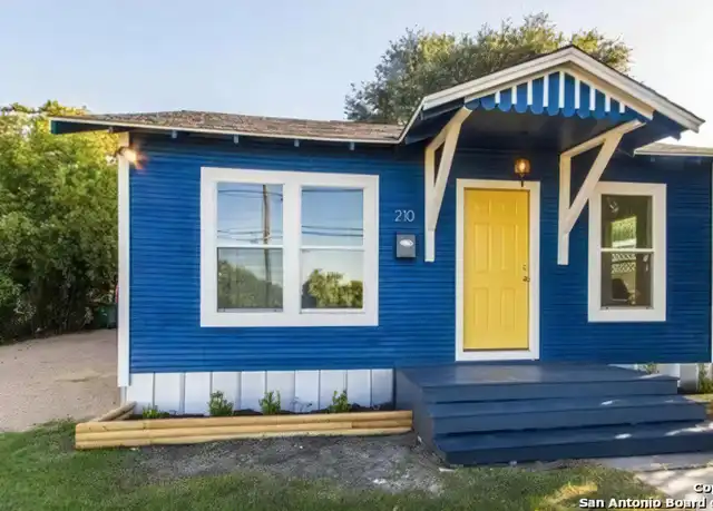 Property at 210 Pruitt Ave, San Antonio, TX, 78204, 3 beds, 2 baths, [object Object]