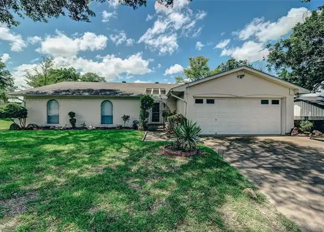 Property at 401 Rhineland Rd, Fort Worth, TX, 76126, 3 beds, 2 baths, [object Object]
