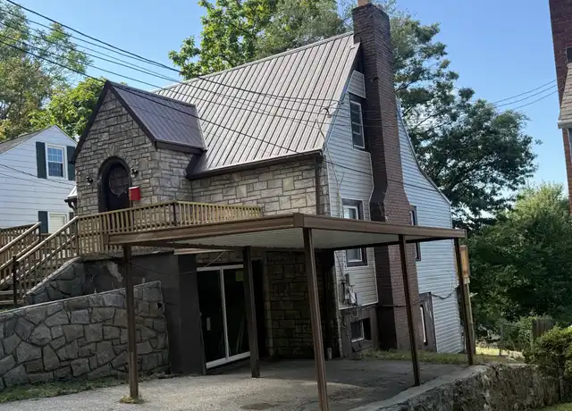 Property at 707 Clinton Ave, Charleston, WV, 25302, 3 beds, 2 baths, [object Object]