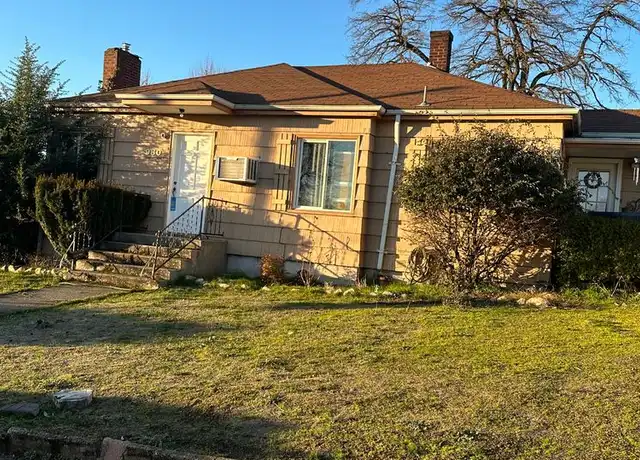 Property at 581 NE Alameda Ave, Roseburg, OR, 97470, 3 beds, 1 bath, [object Object]