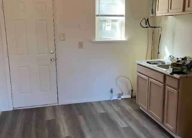 Property at 694 Hickory St, Augusta, GA, 30901, 2 beds, 1 bath, [object Object]