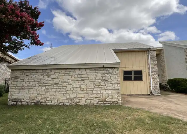 Property at 1411 Hi Cir N, Horseshoe Bay, TX, 78657, 3 beds, 2 baths, [object Object]