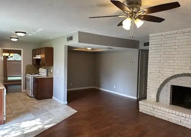 Property at 5033 Crutchberry Pl, The Colony, TX, 75056, 3 beds, 2 baths, [object Object]