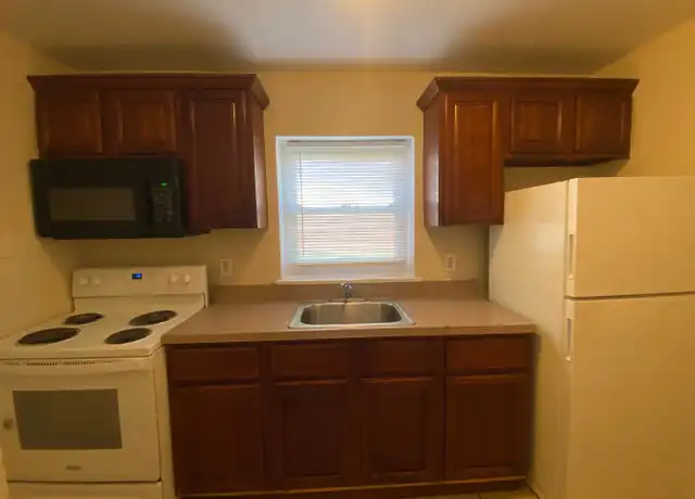 Property at 2600 Green St Unit 2505A, Harrisburg, PA, 17110, 2 beds, 1 bath, [object Object]