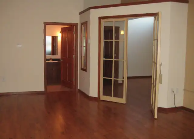 Property at 525 Plum St Unit 2511, Syracuse, NY, 13204, 1 bed, 1 bath, [object Object]