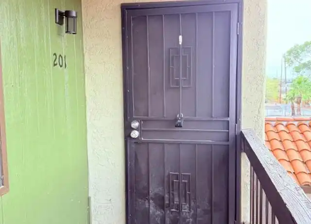 Property at 319 E Mohave Rd, Tucson, AZ, 85705, 2 beds, 1 bath, [object Object]