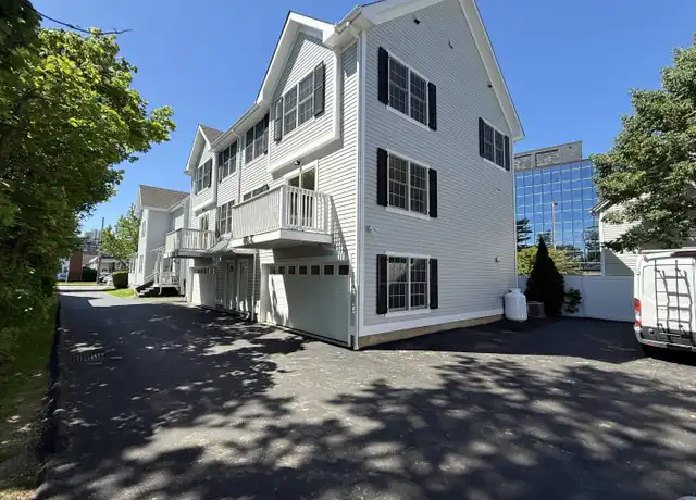 Property at 24 Hoyt St Unit D, Stamford, CT, 06905, 3 beds, 2.5 baths, [object Object]