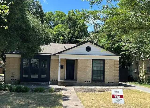 Property at 2602 Burlington Blvd, Dallas, TX, 75211, 2 beds, 2 baths, [object Object]
