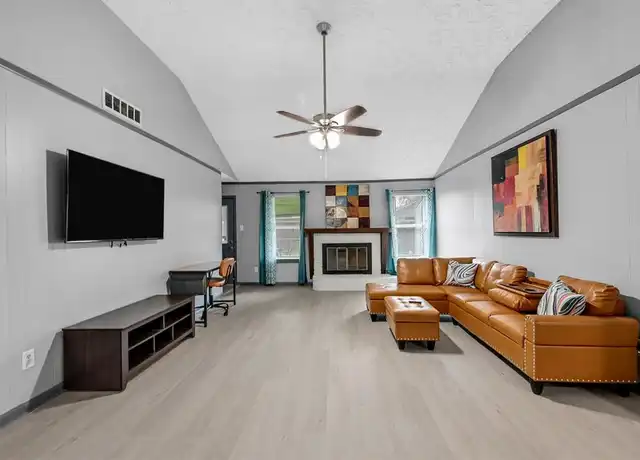 Property at 2913 Dunrich Ct, League City, TX, 77573, 4 beds, 2 baths, [object Object]