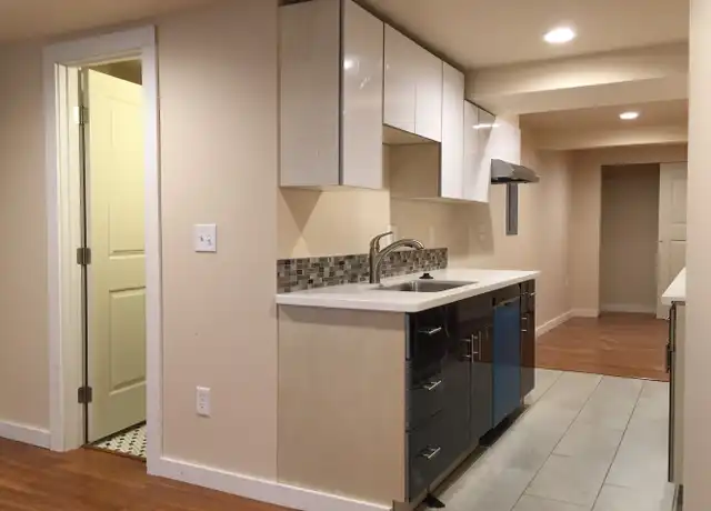Property at 1715 Harvard Ave Unit 01, Seattle, WA, 98122, 1 bed, 1 bath, [object Object]