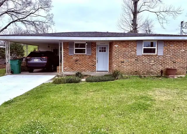 Property at 10520 Stewart Pl, New Orleans, LA, 70123, 3 beds, 2 baths, [object Object]