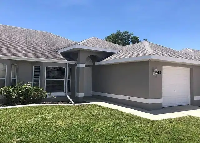 Property at 912 Cape Coral Pkwy W, Cape Coral, FL, 33914, 2 beds, 2 baths, [object Object]