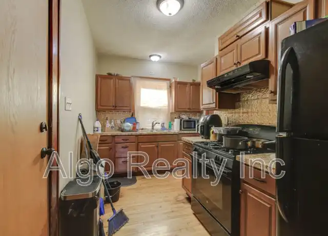 Property at 2646 Dupont Ave N Unit 1, Minneapolis, MN, 55411, 3 beds, 1 bath, [object Object]