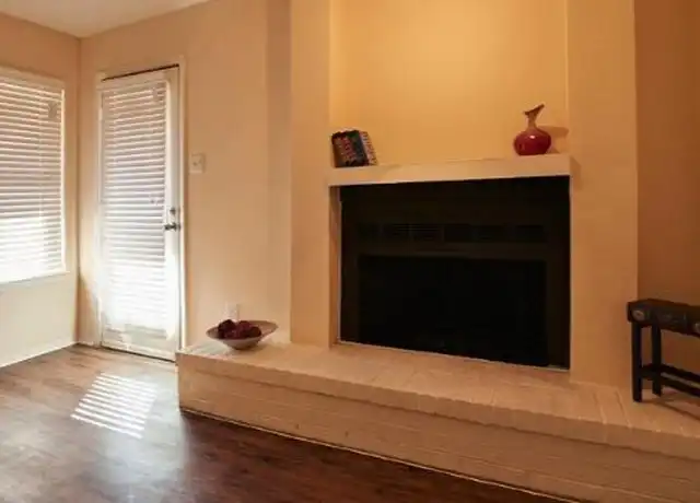 Property at 3424 Country Club Dr W, Irving, TX, 75038, 1 bed, 1 bath, [object Object]