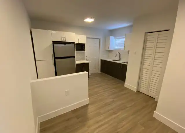 Property at 11310 Peachtree Dr Unit C, Miami, FL, 33161, 0 beds, 1 bath, [object Object]